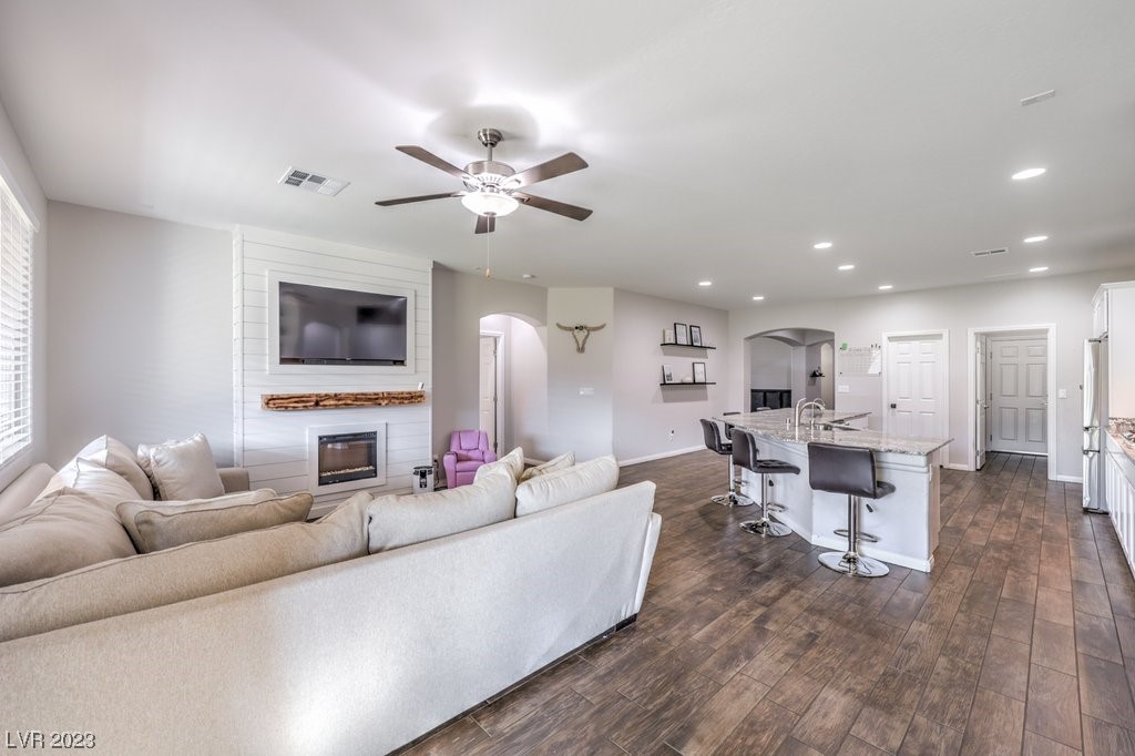 5889 Temple Ridge Court