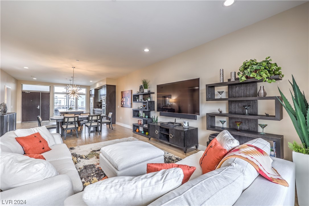 8925 West Flamingo Road 306