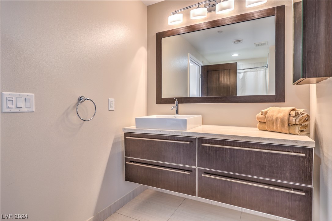 8925 West Flamingo Road 306