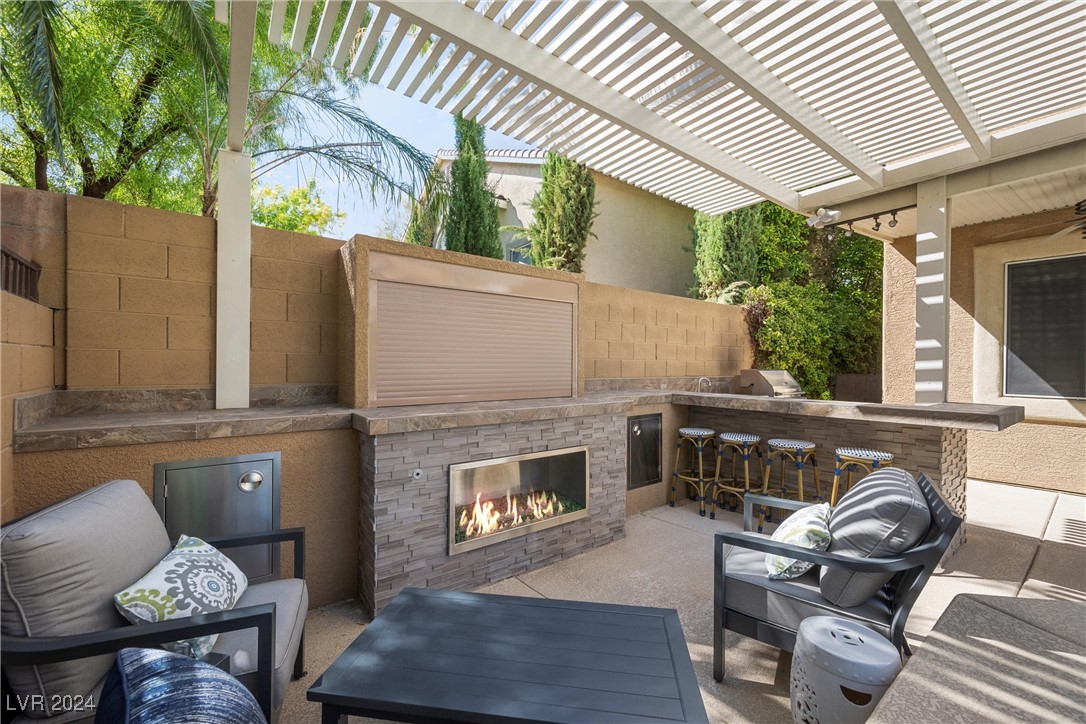 10737 Sapphire Vista Avenue