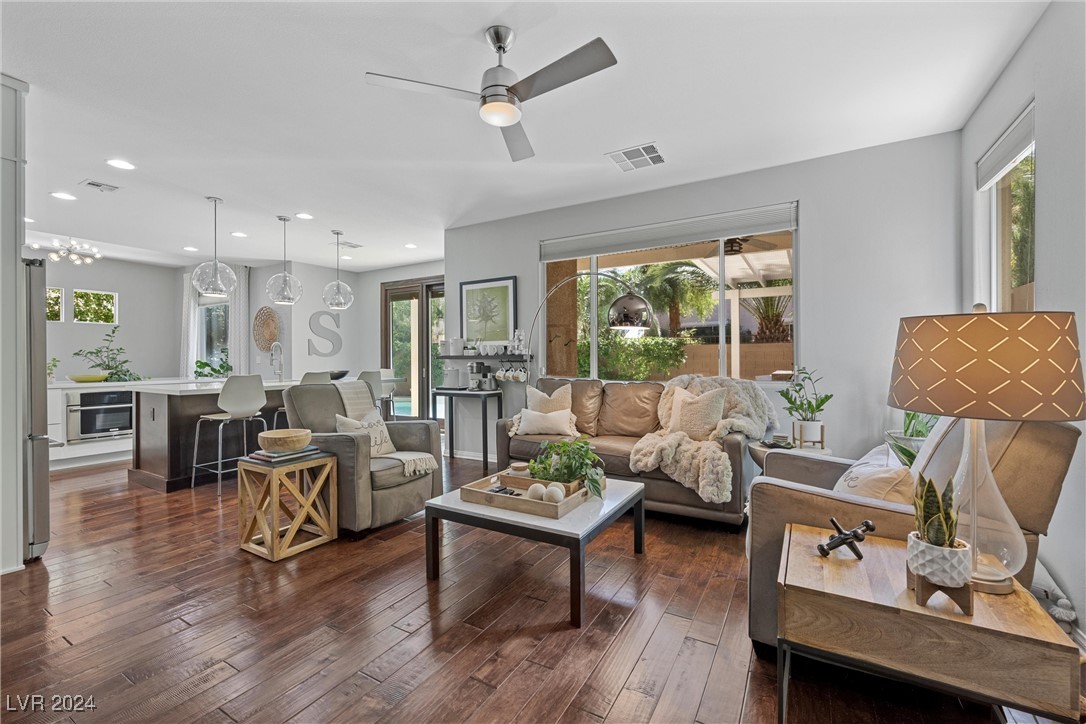 10737 Sapphire Vista Avenue