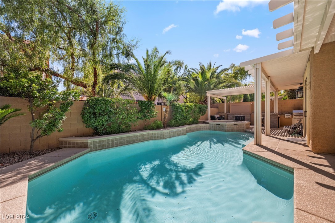 10737 Sapphire Vista Avenue