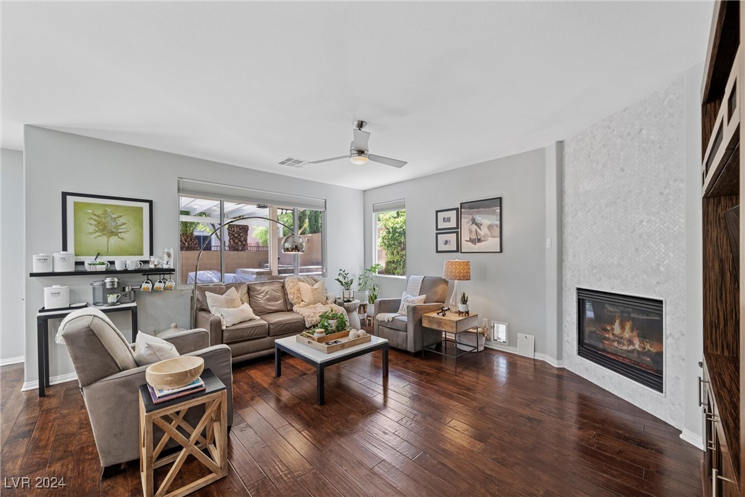 10737 Sapphire Vista Avenue