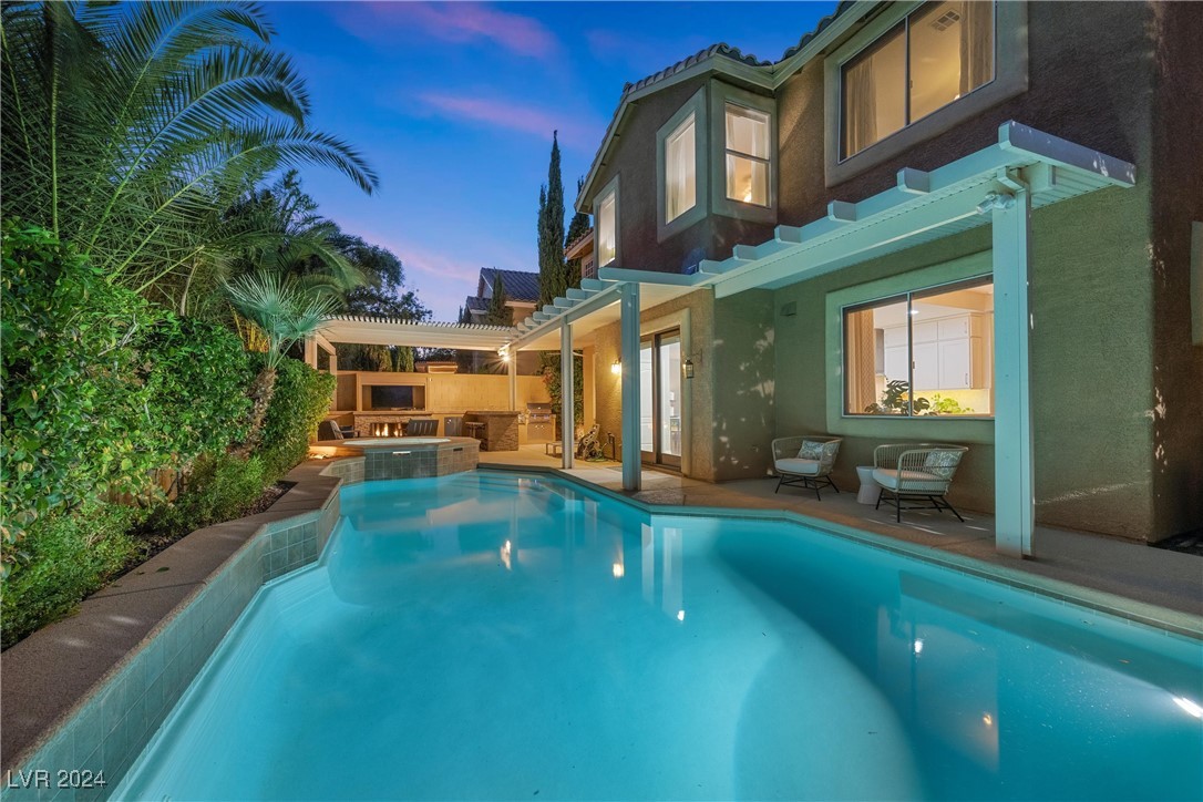 10737 Sapphire Vista Avenue