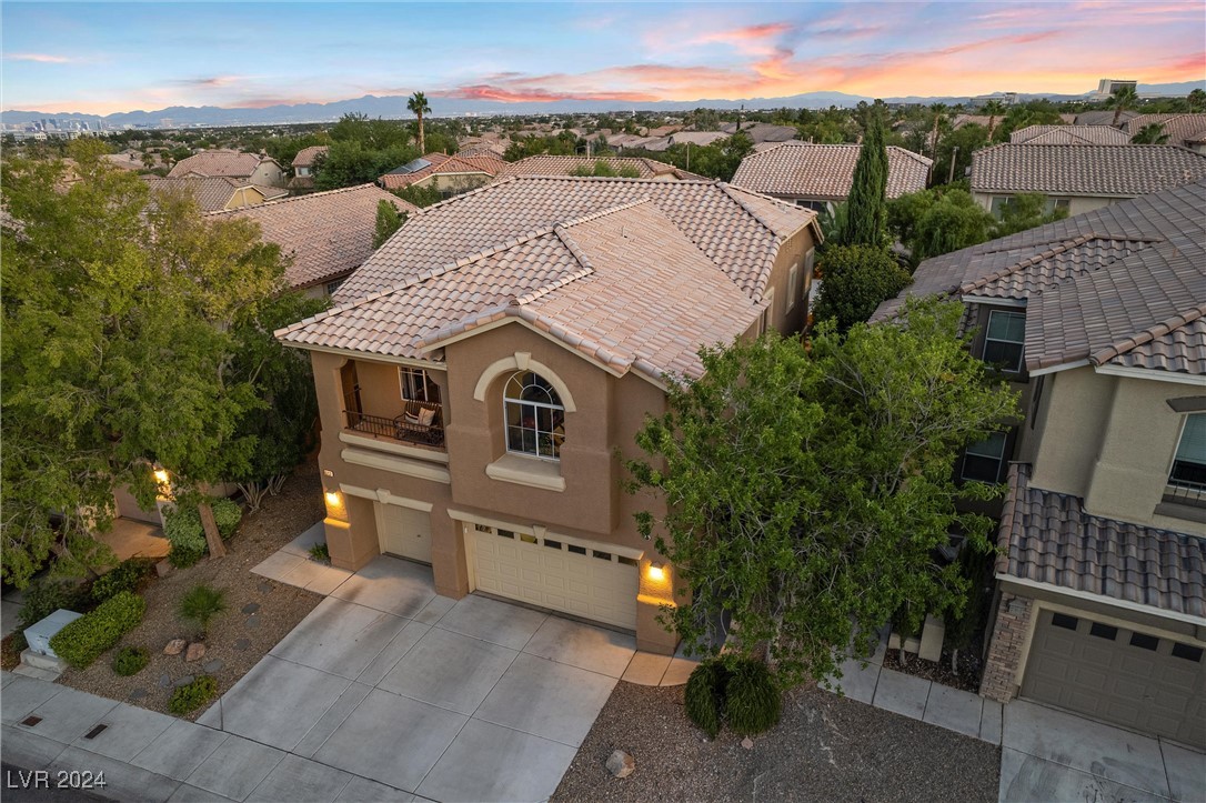 10737 Sapphire Vista Avenue