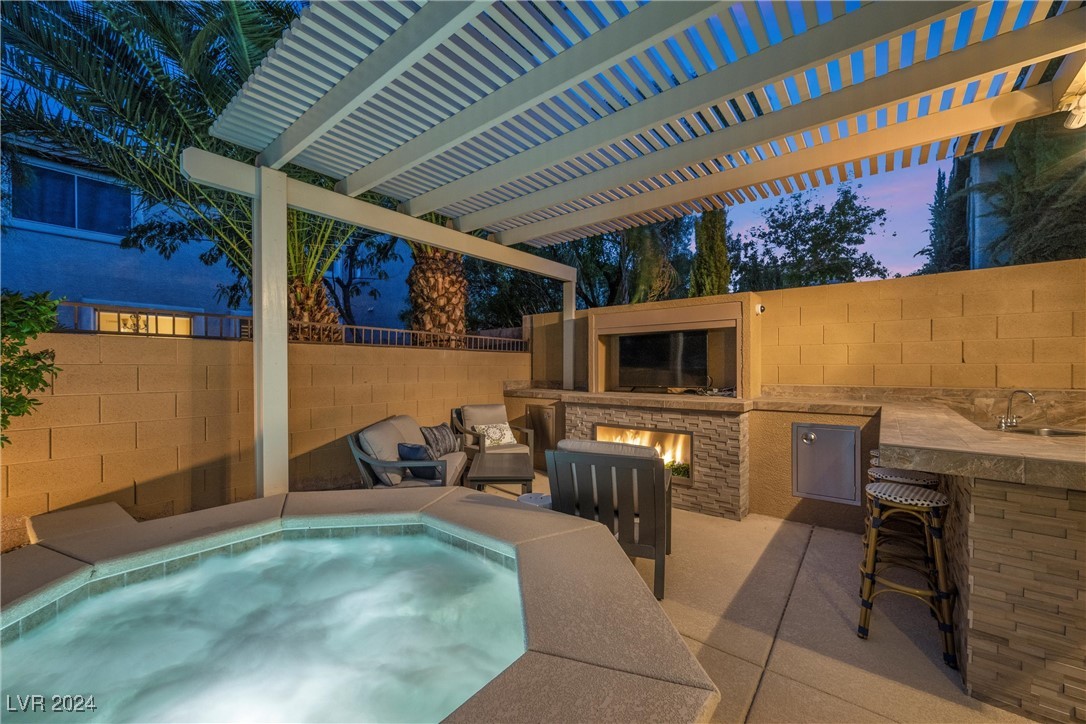 10737 Sapphire Vista Avenue