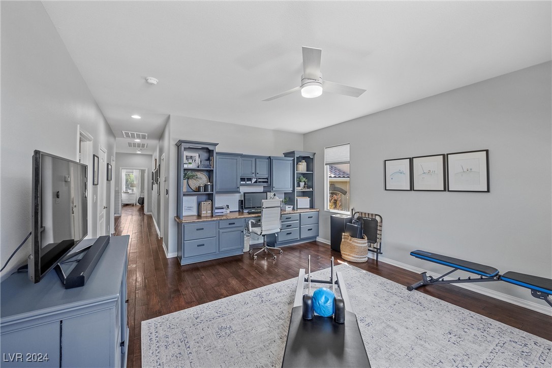 10737 Sapphire Vista Avenue