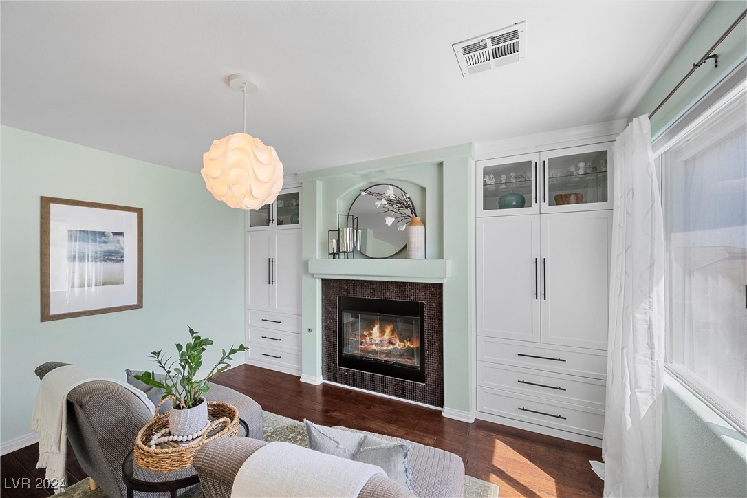 10737 Sapphire Vista Avenue