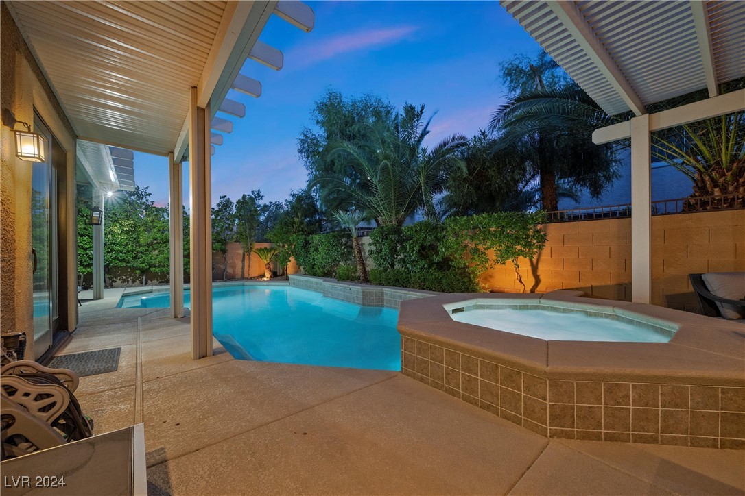 10737 Sapphire Vista Avenue