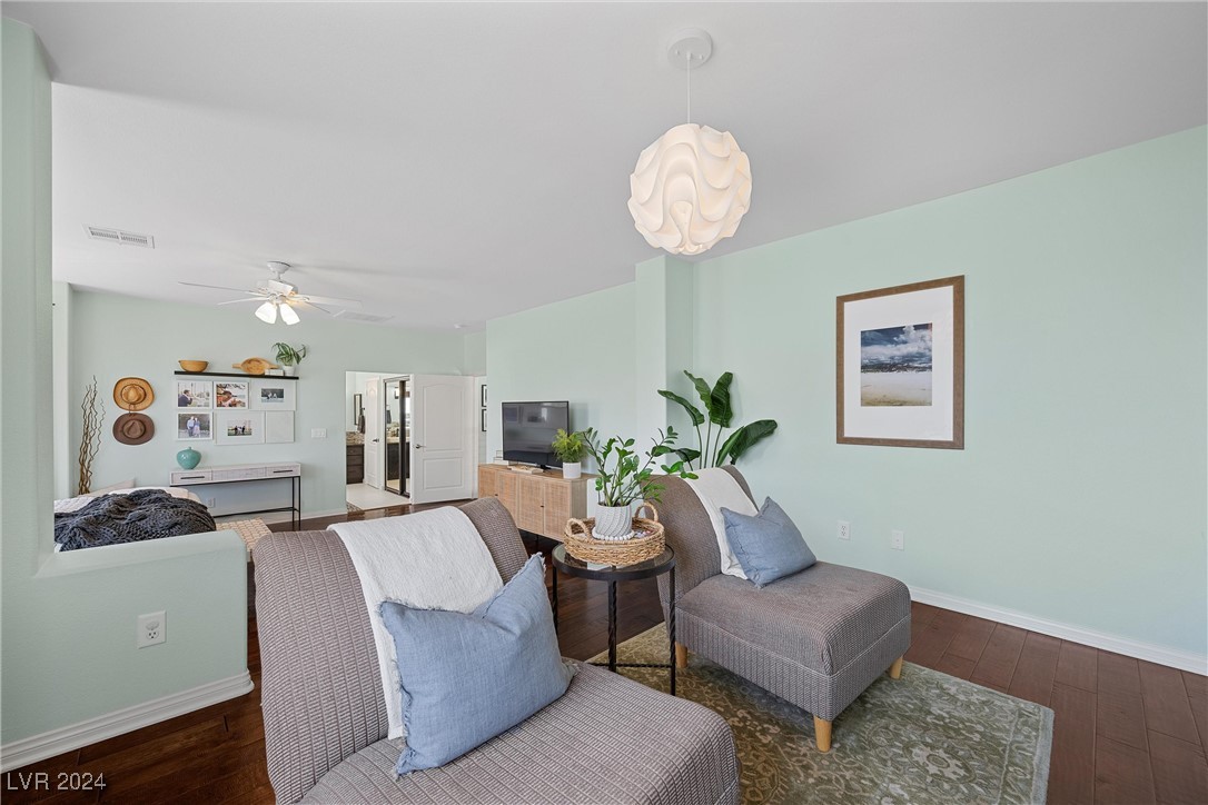 10737 Sapphire Vista Avenue