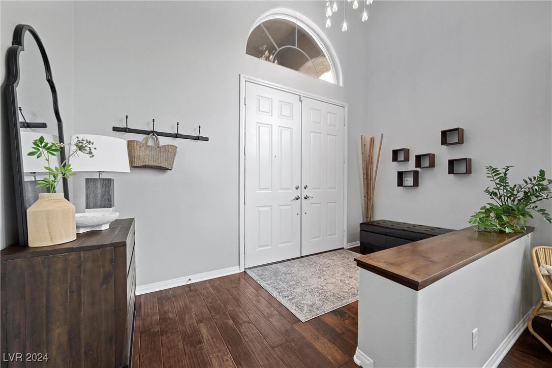 10737 Sapphire Vista Avenue