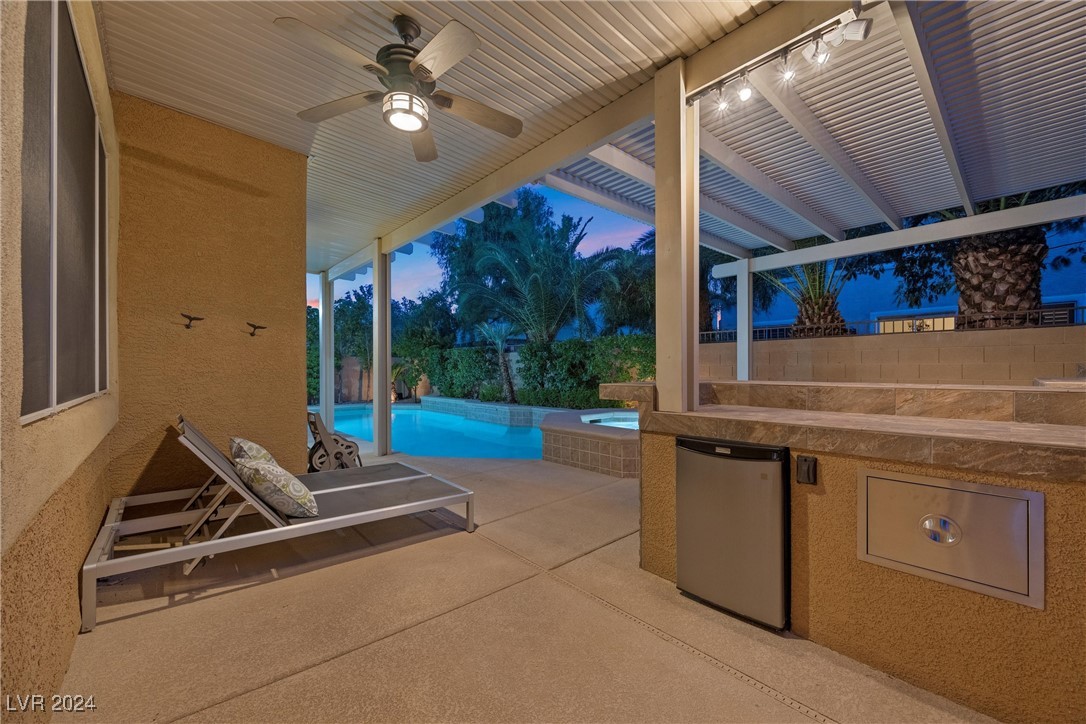 10737 Sapphire Vista Avenue