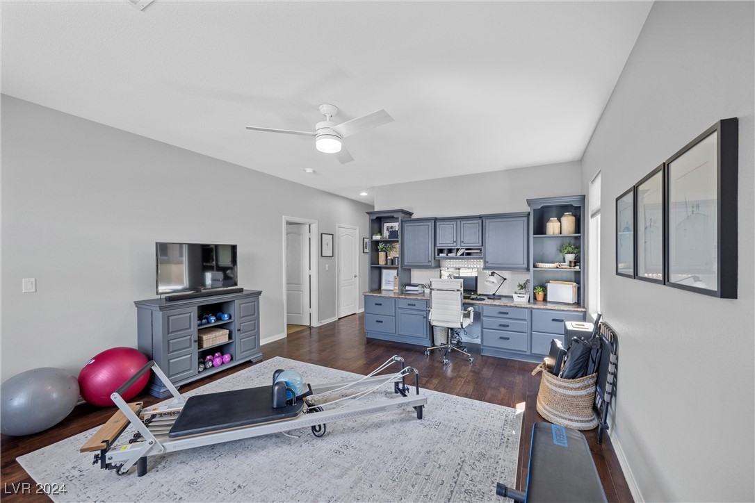 10737 Sapphire Vista Avenue