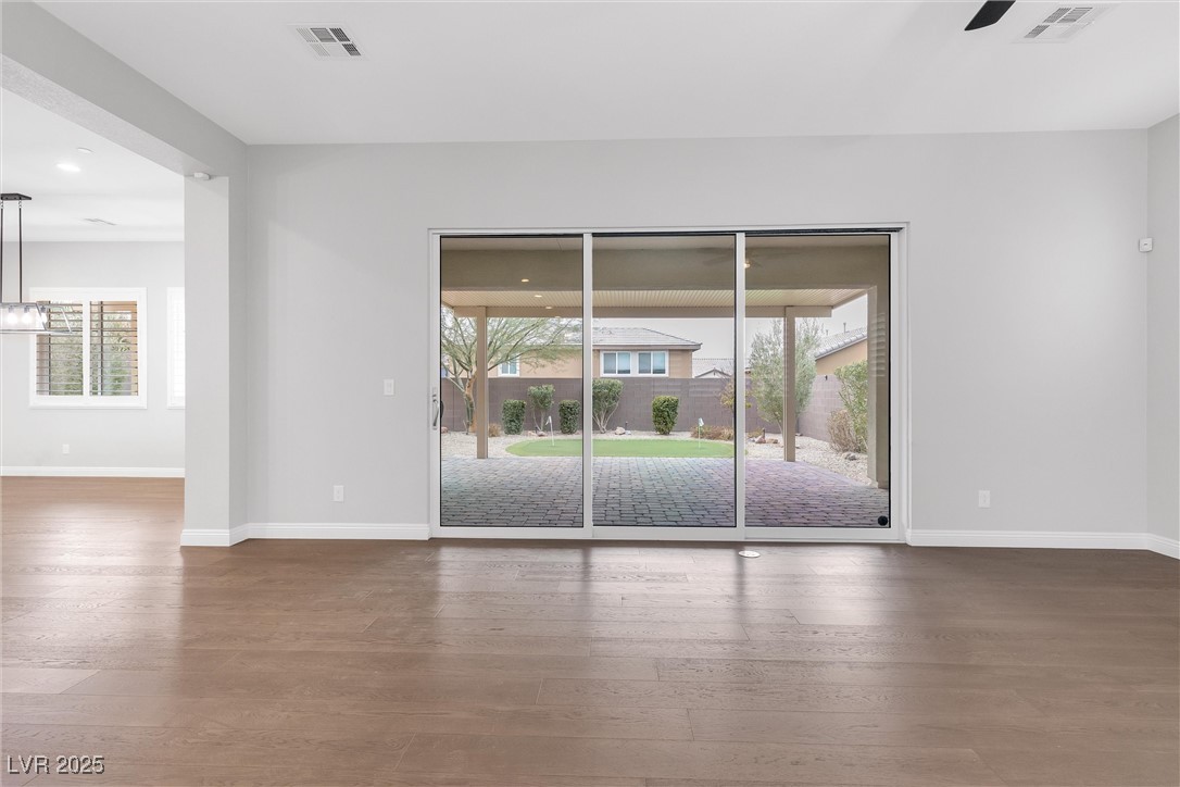 2571 Hazelburn Avenue