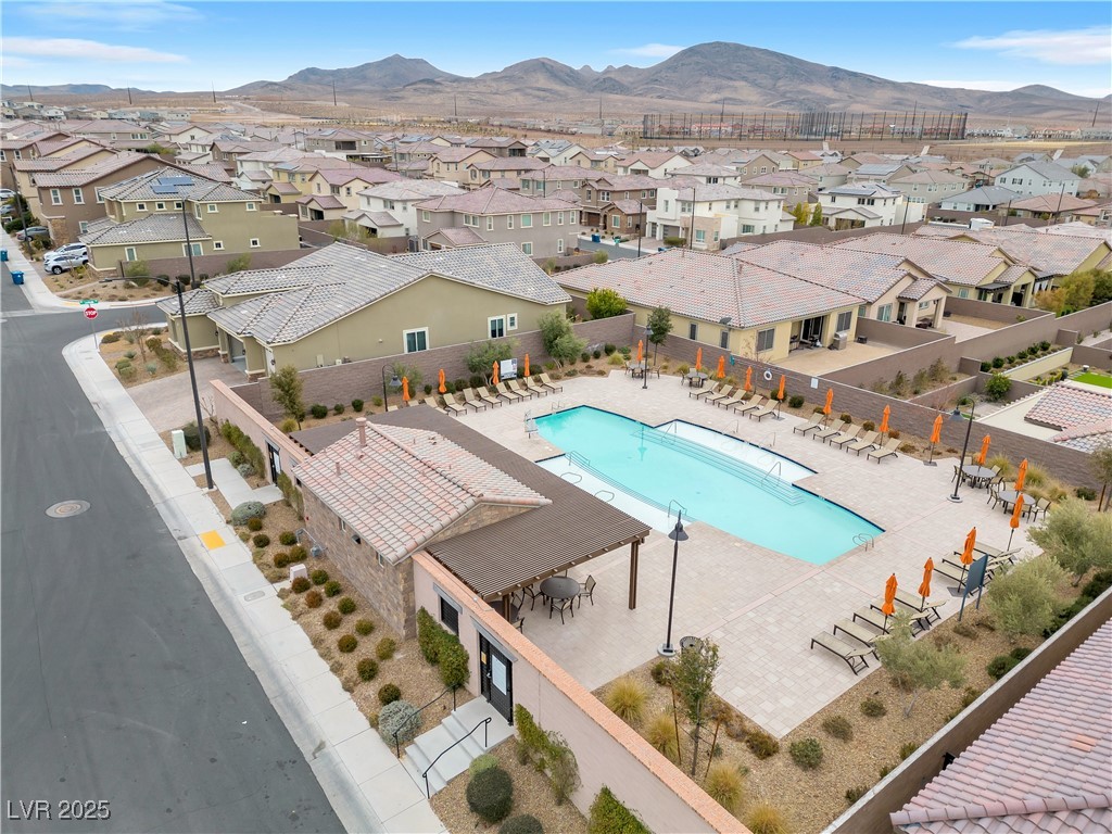 2571 Hazelburn Avenue