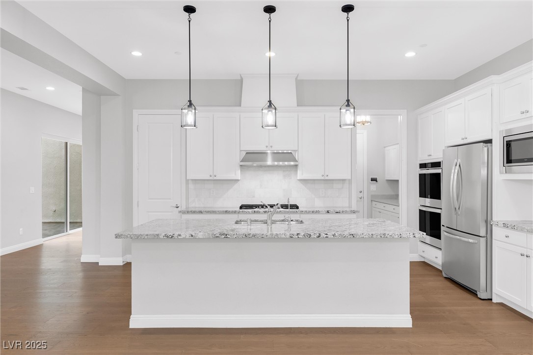 2571 Hazelburn Avenue