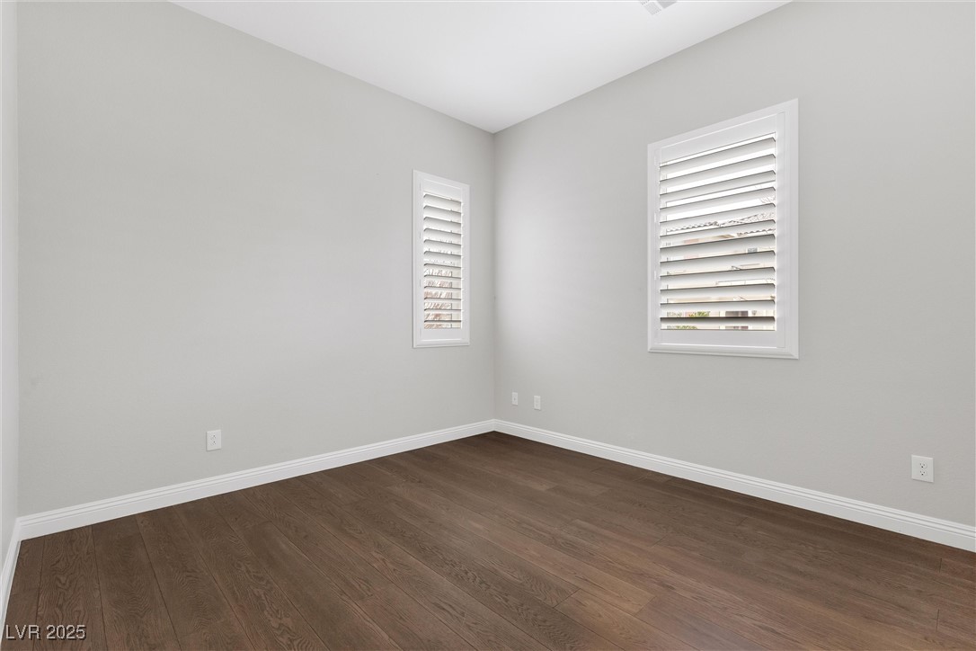 2571 Hazelburn Avenue