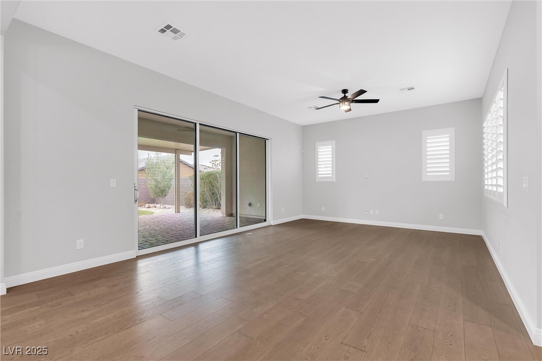 2571 Hazelburn Avenue