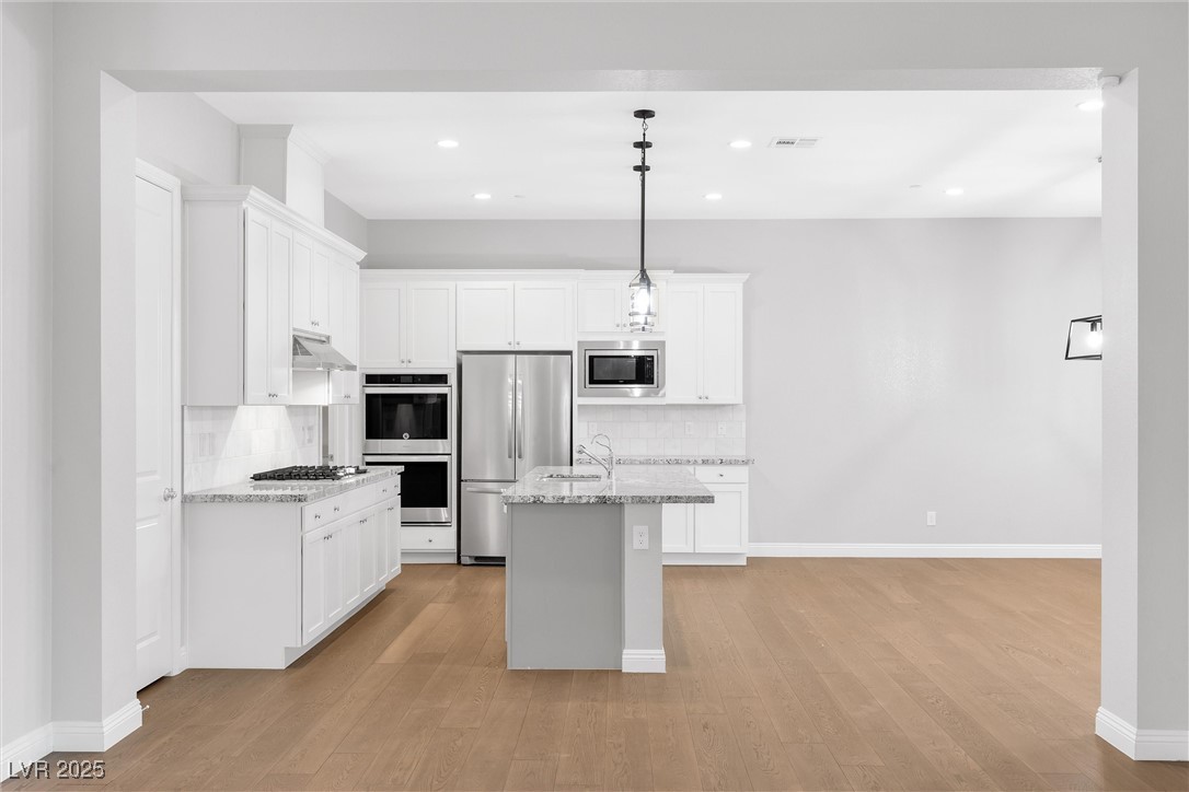 2571 Hazelburn Avenue