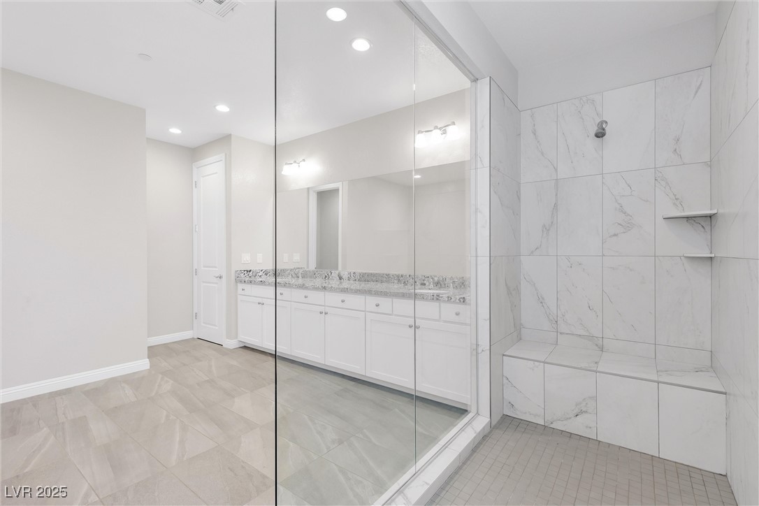 2571 Hazelburn Avenue