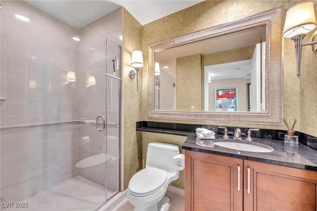 125 East Harmon Avenue 1020