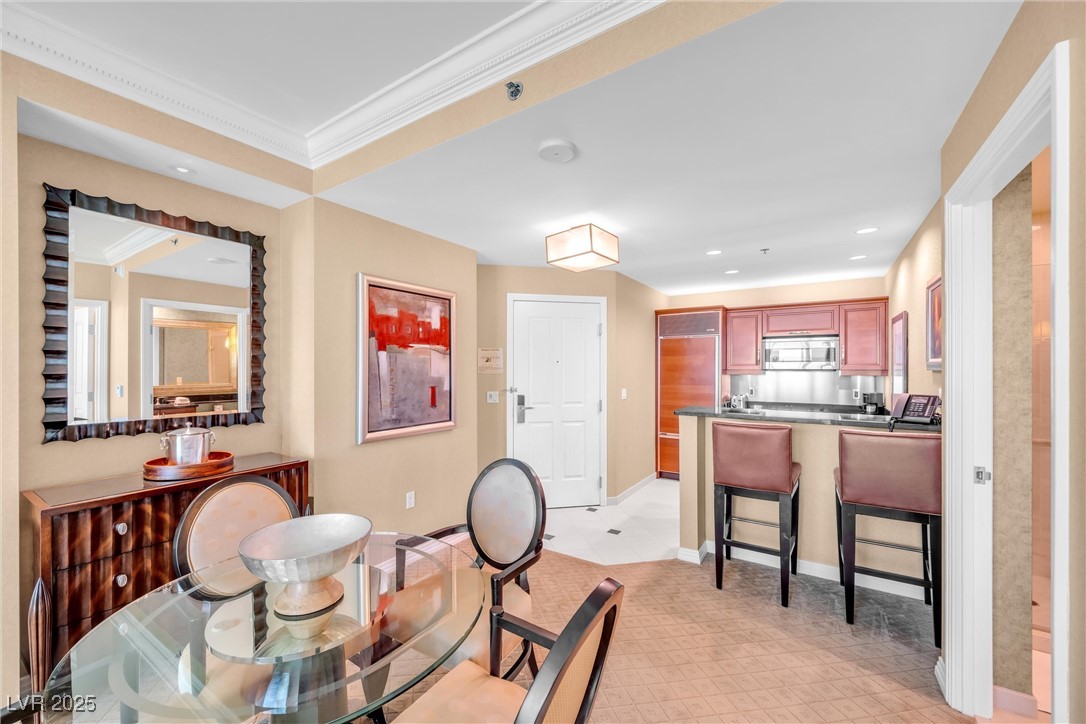 125 East Harmon Avenue 1020