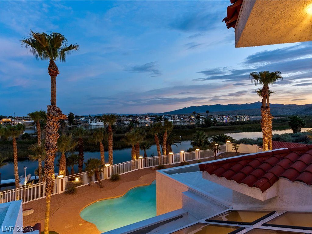 1705 West Casino Drive
