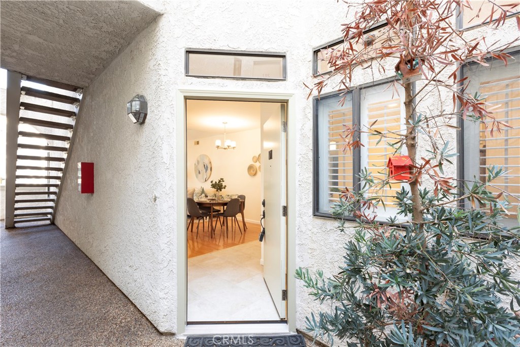 5176 Tortuga Drive 101