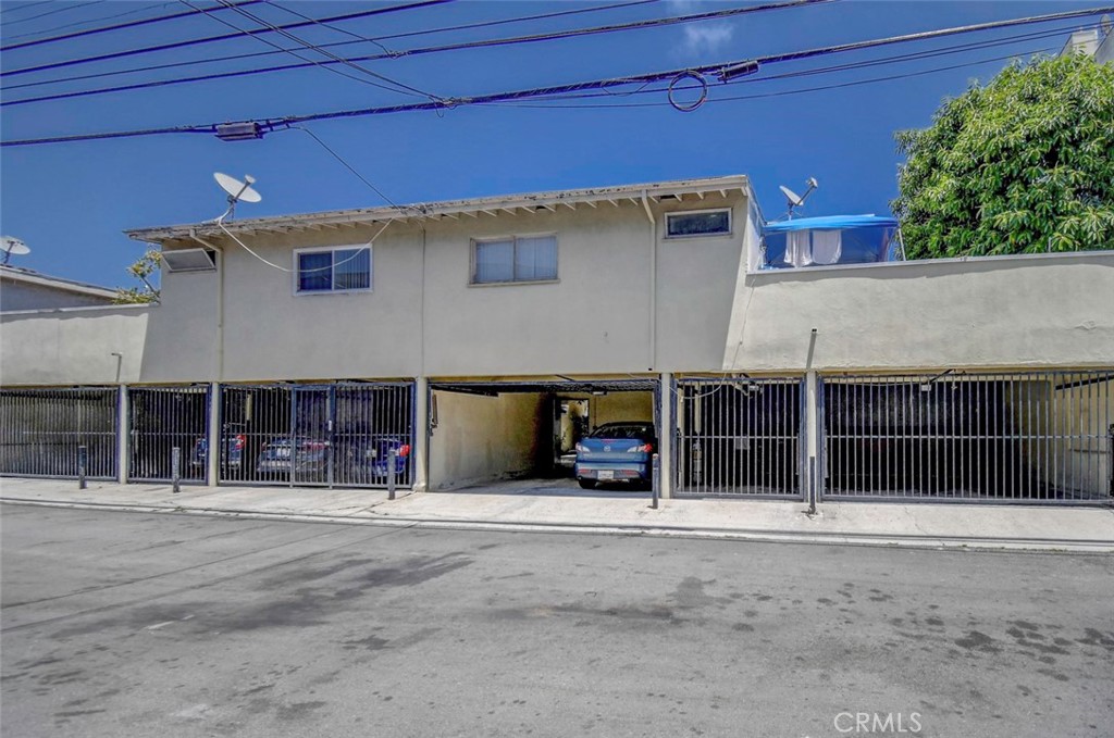 3741 -3745 Jasmine Avenue