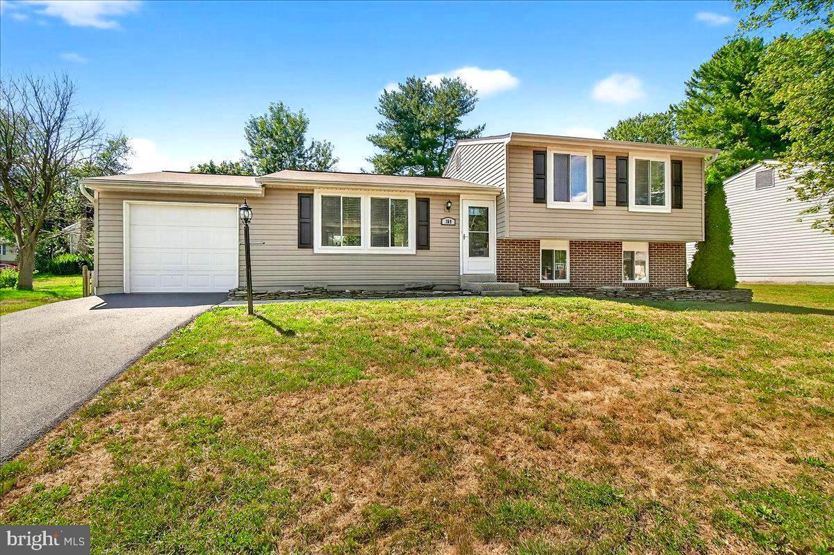 109 GLADE BOULEVARD