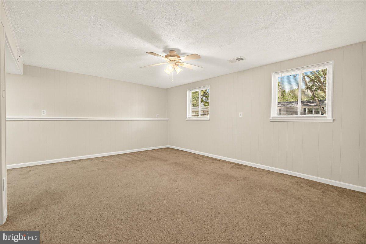 109 GLADE BOULEVARD