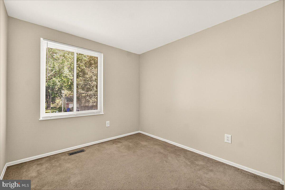 109 GLADE BOULEVARD