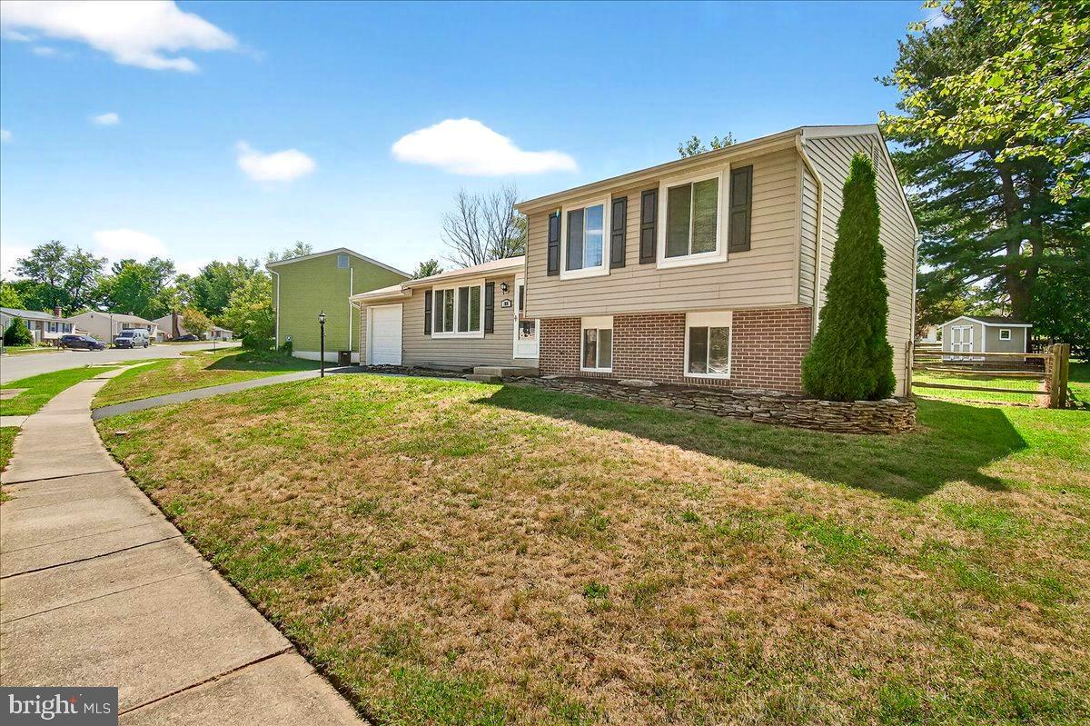 109 GLADE BOULEVARD