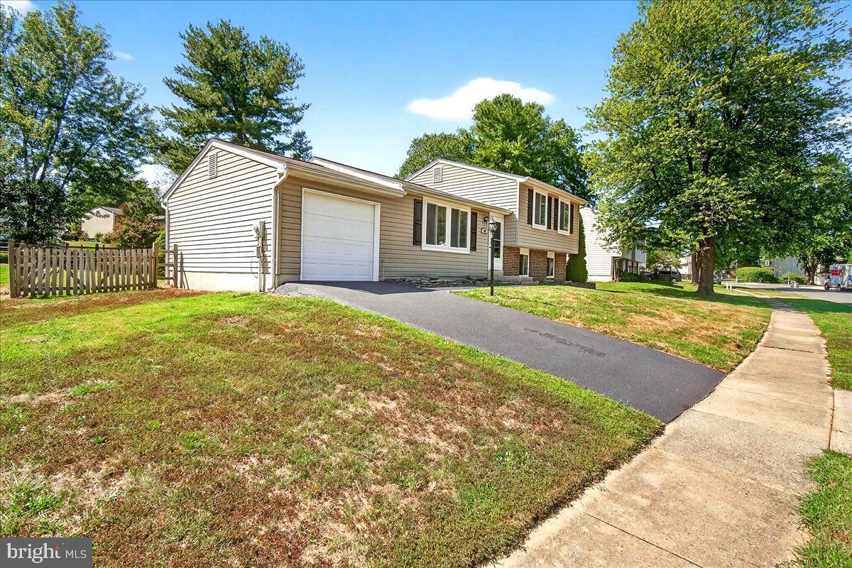 109 GLADE BOULEVARD