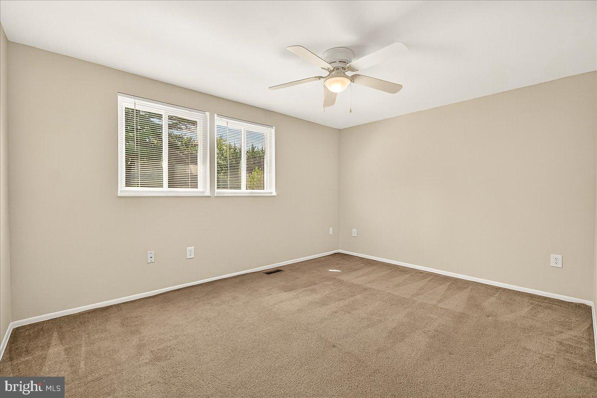 109 GLADE BOULEVARD