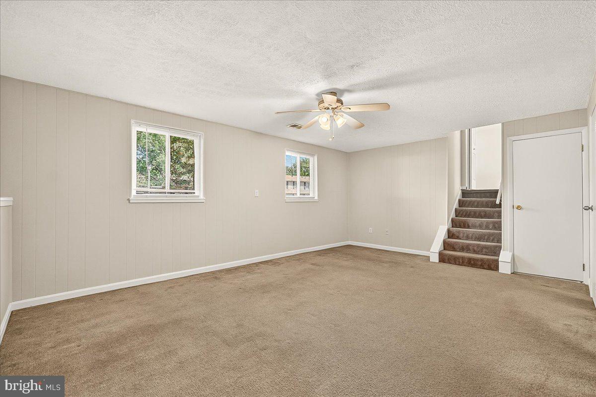 109 GLADE BOULEVARD