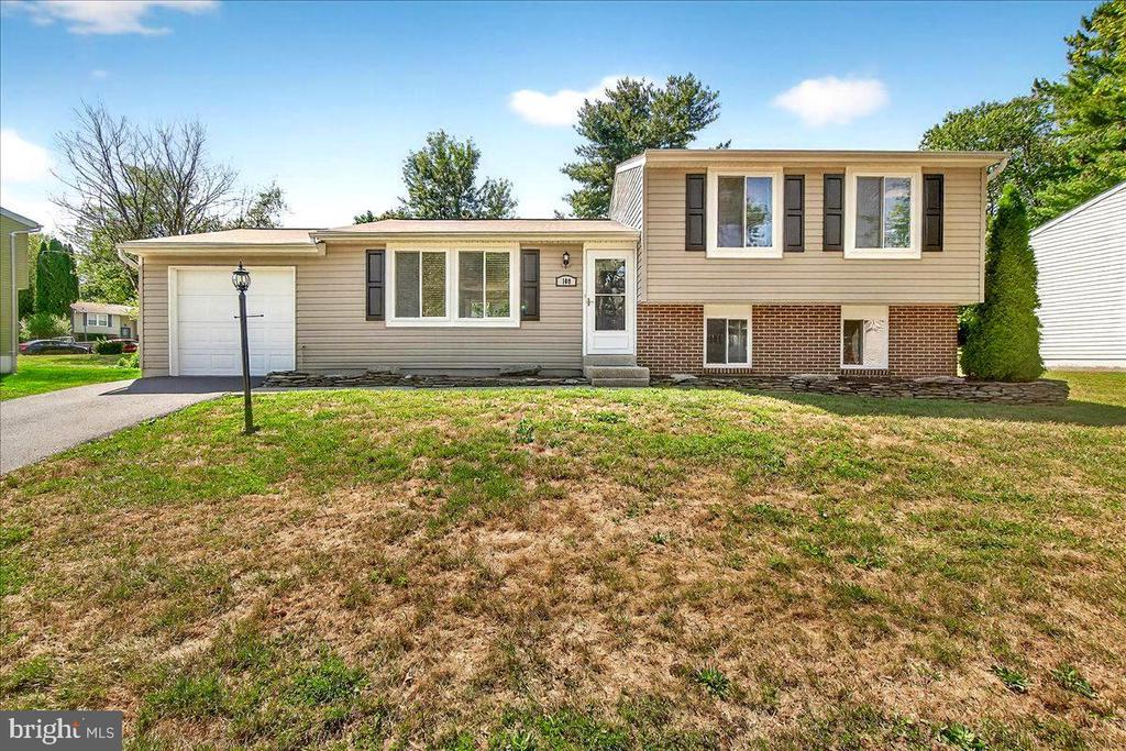 109 GLADE BOULEVARD