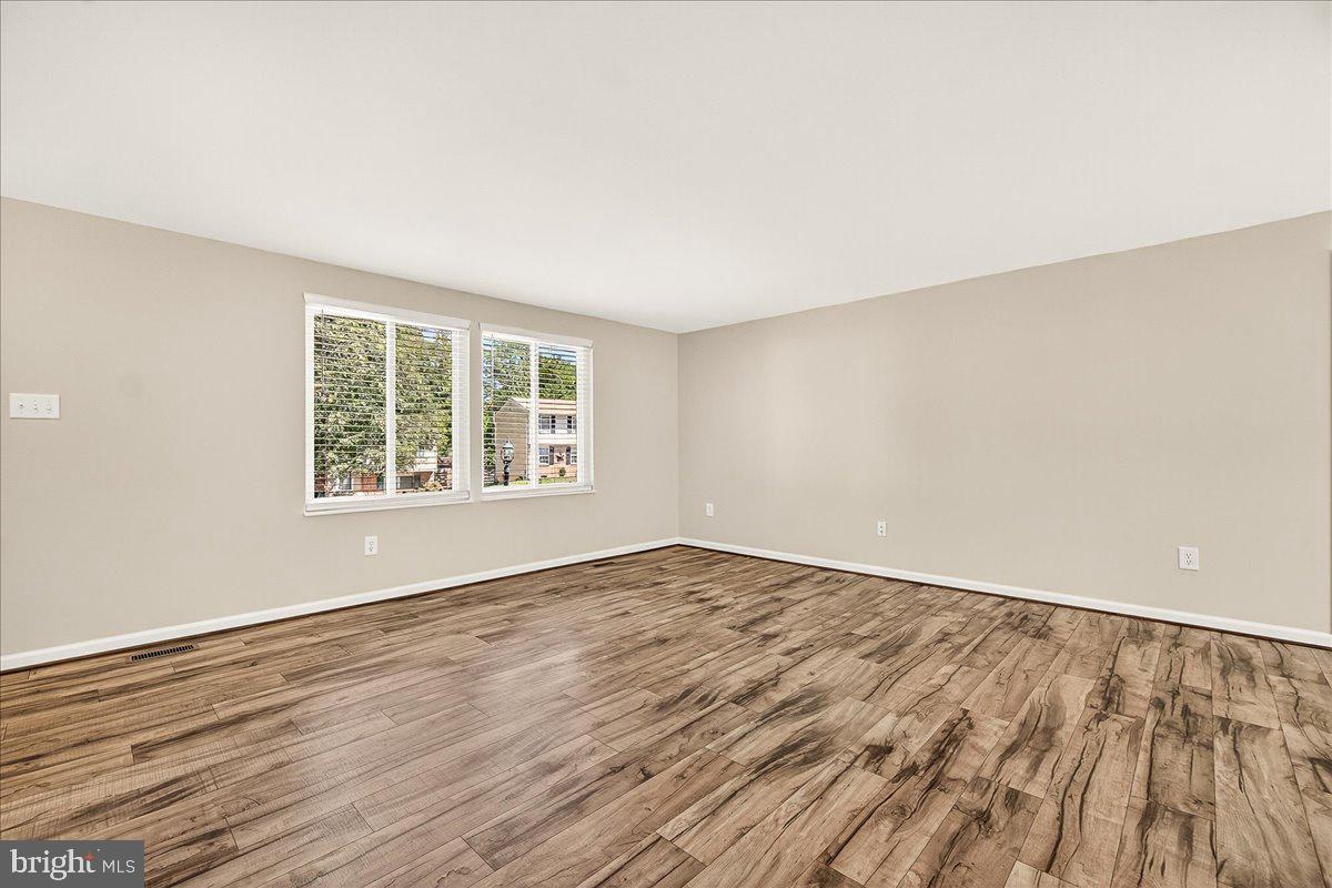 109 GLADE BOULEVARD
