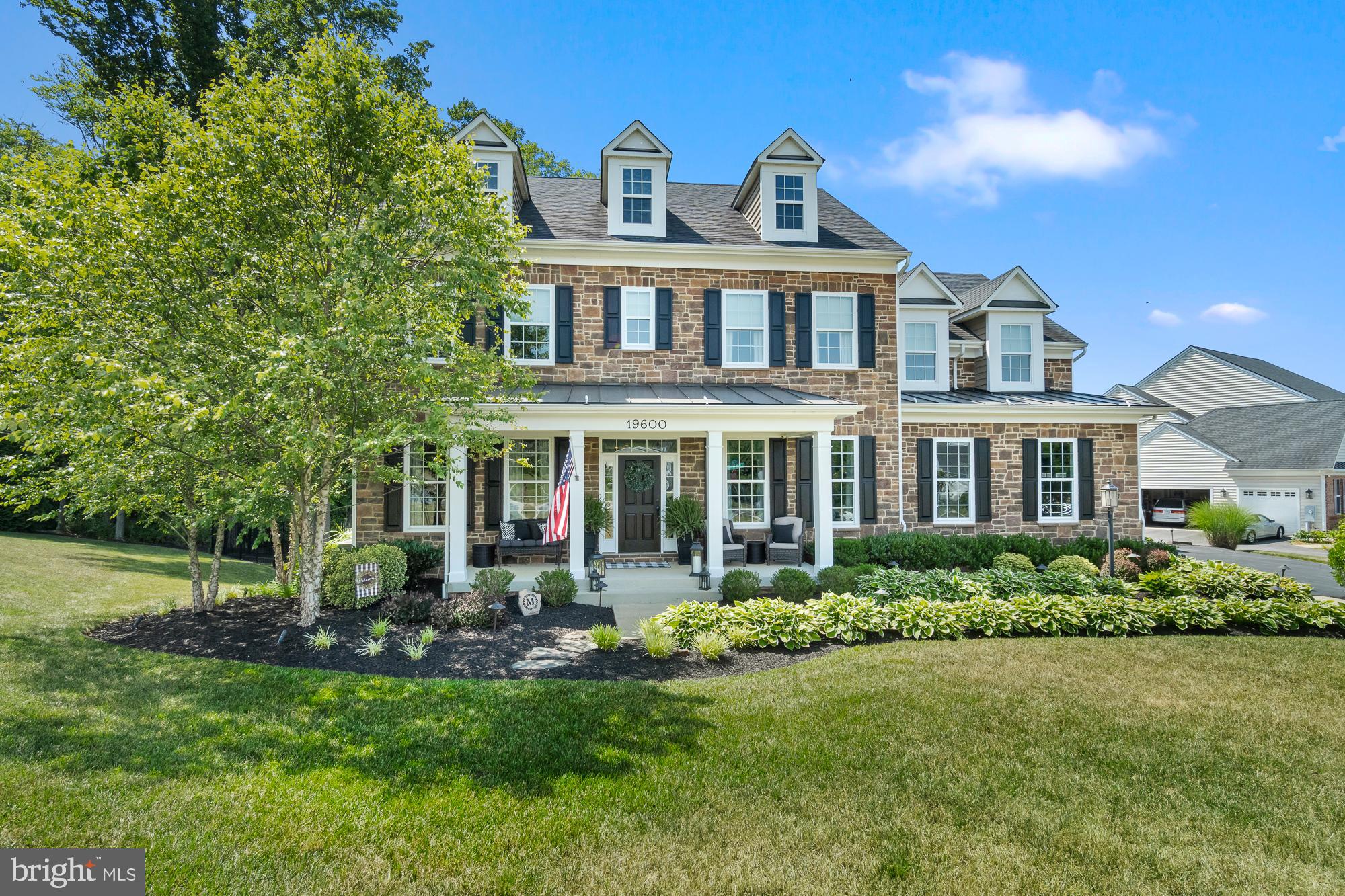 19600 Lewis Orchard Ln
