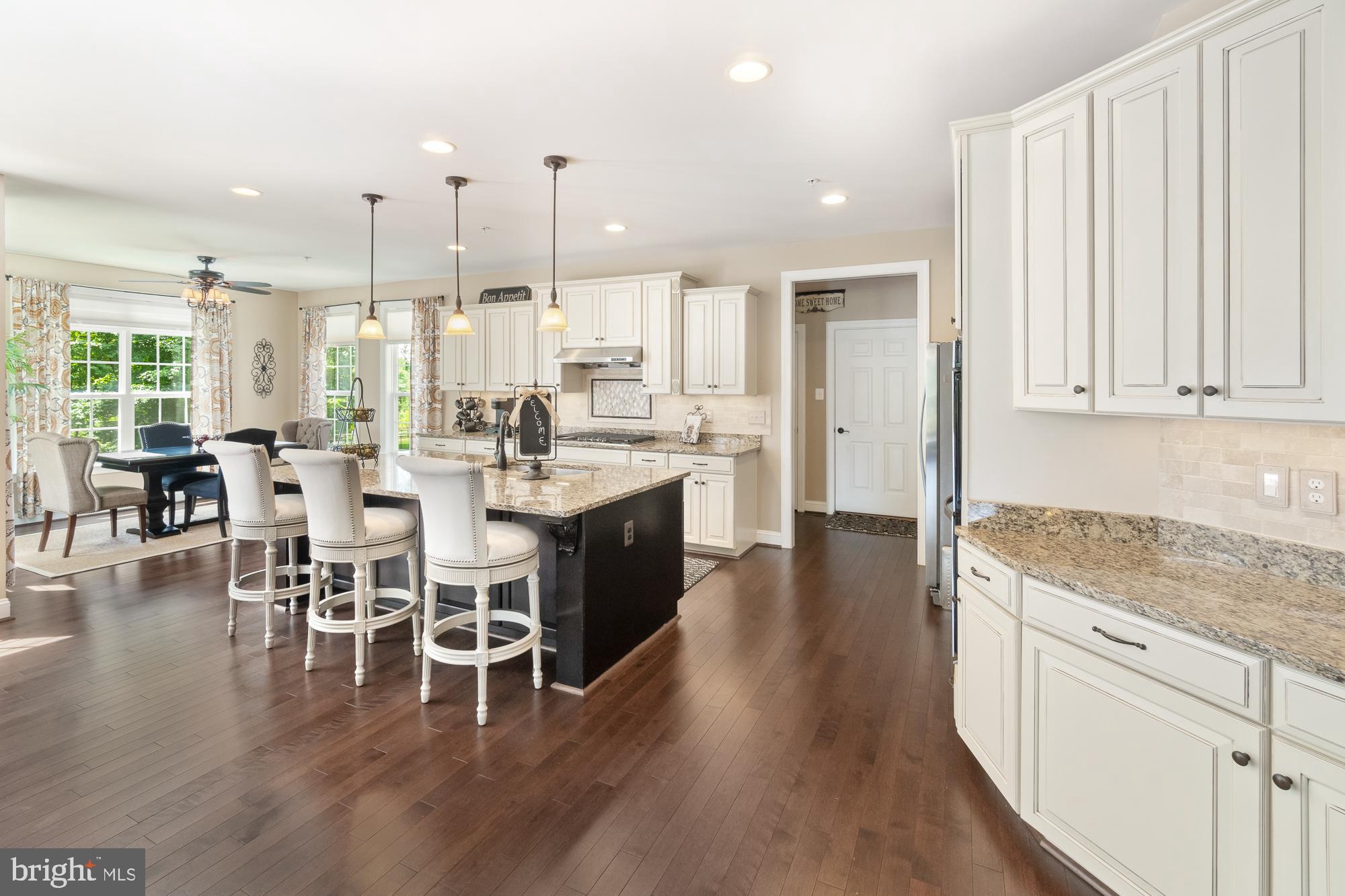 19600 Lewis Orchard Ln