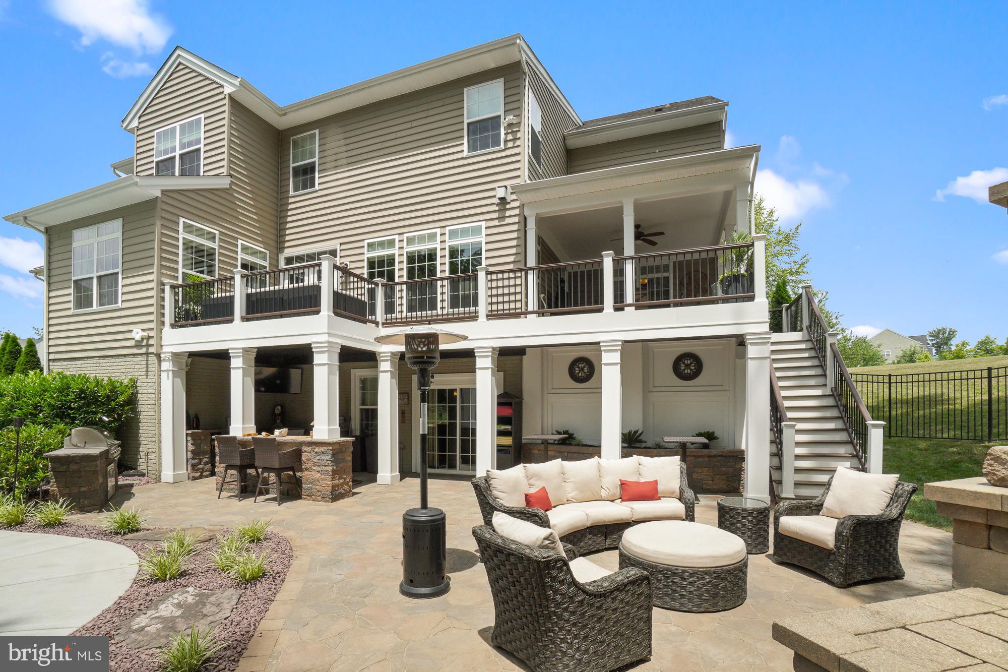 19600 Lewis Orchard Ln