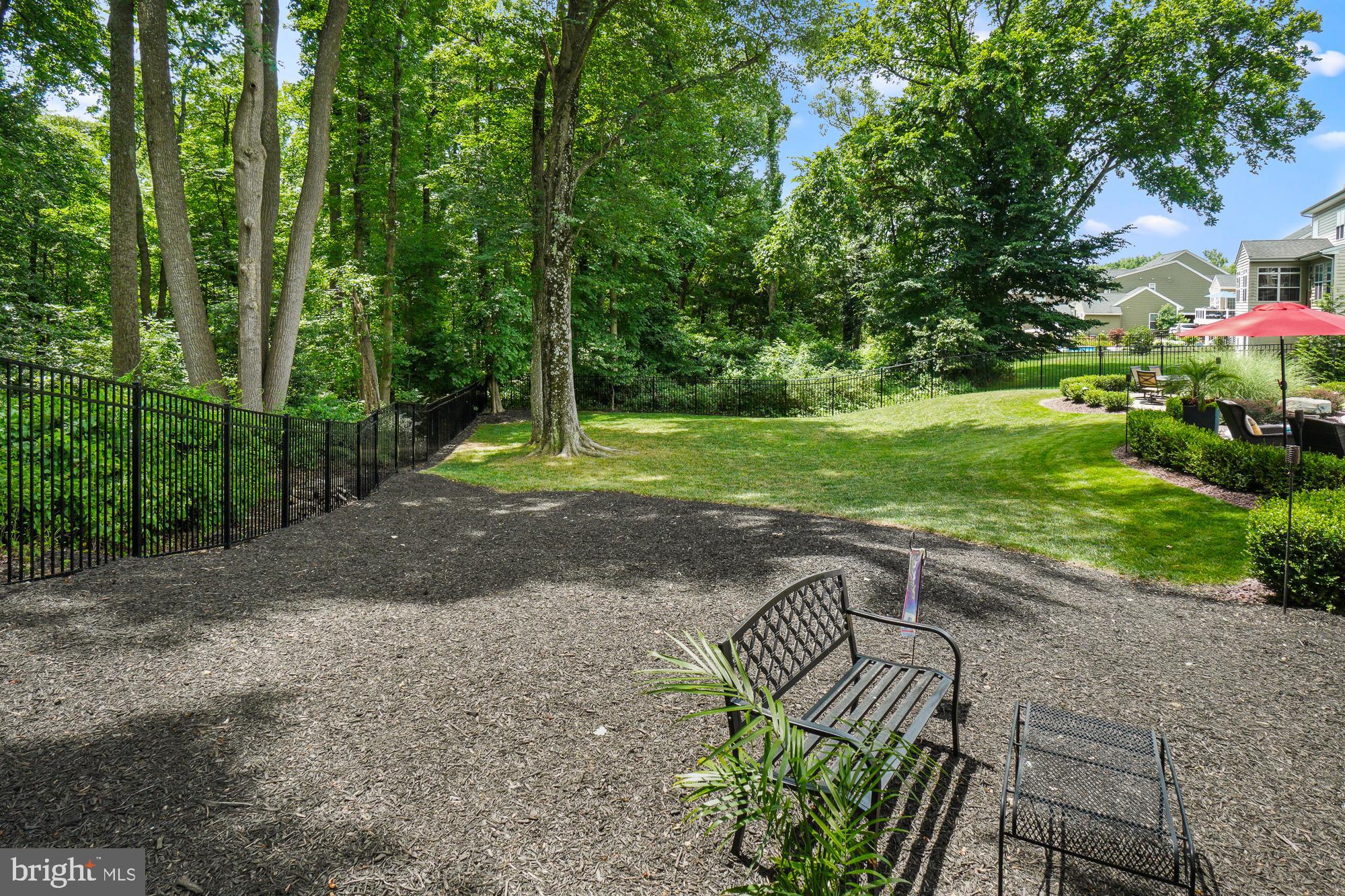 19600 Lewis Orchard Ln
