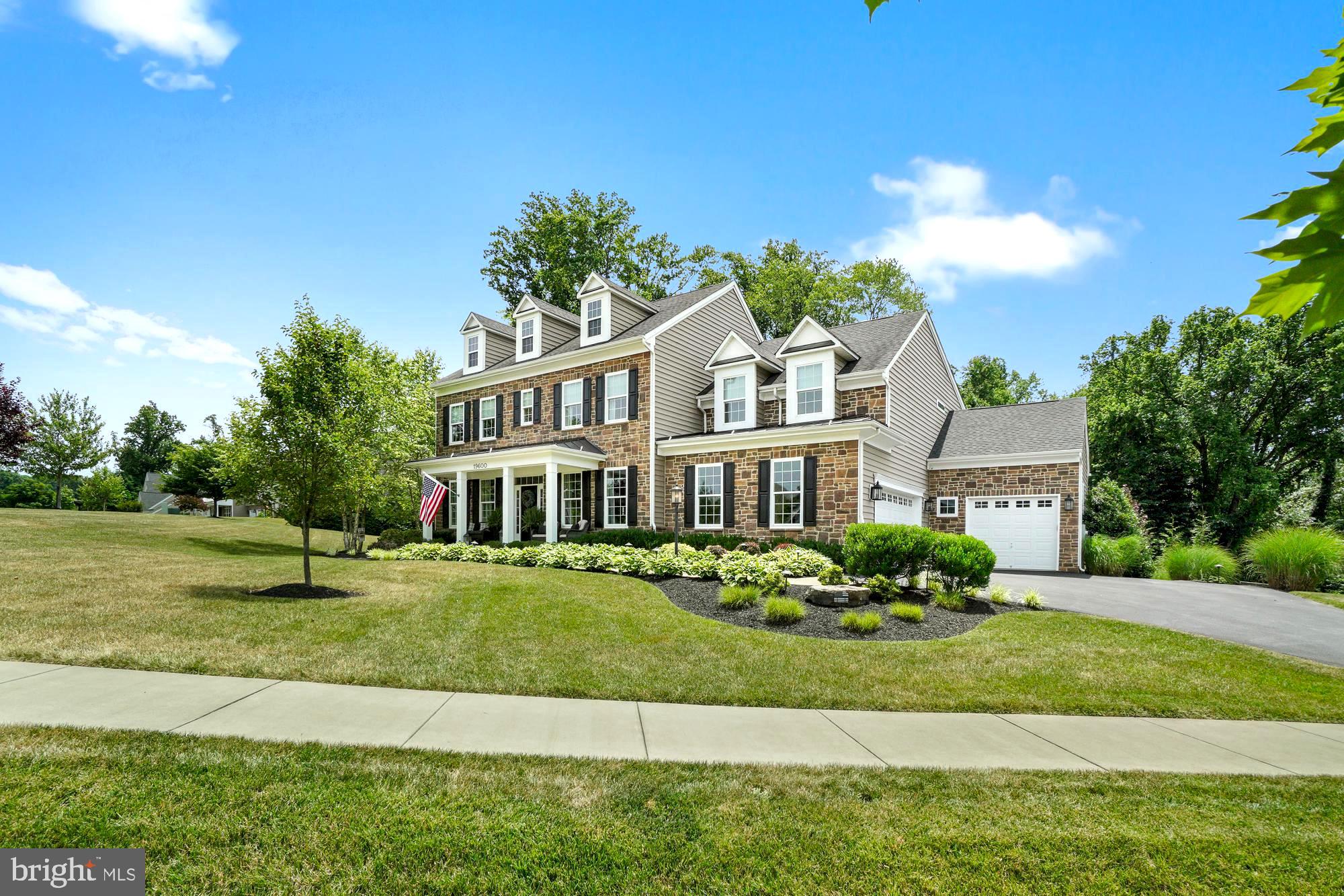 19600 Lewis Orchard Ln