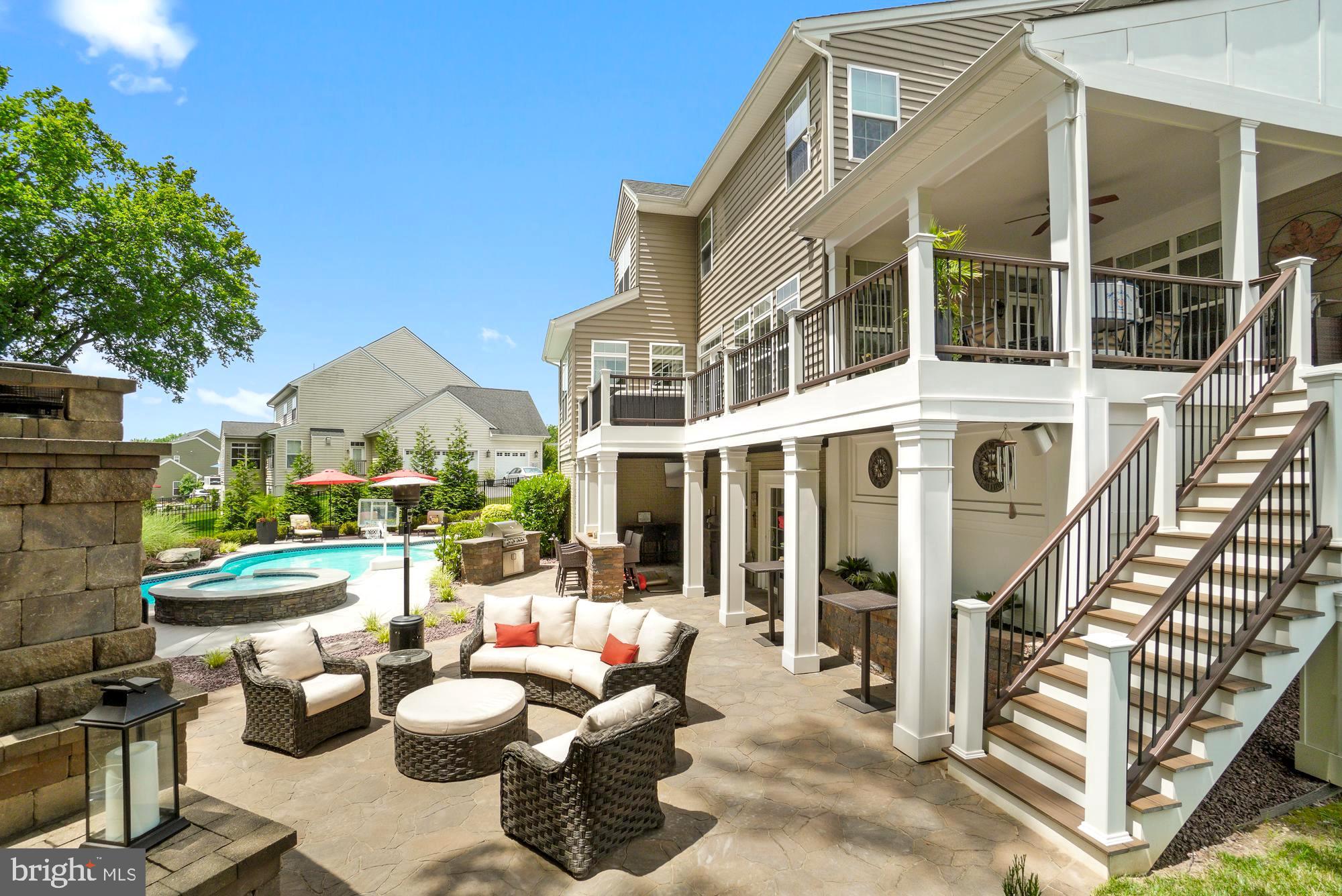 19600 Lewis Orchard Ln