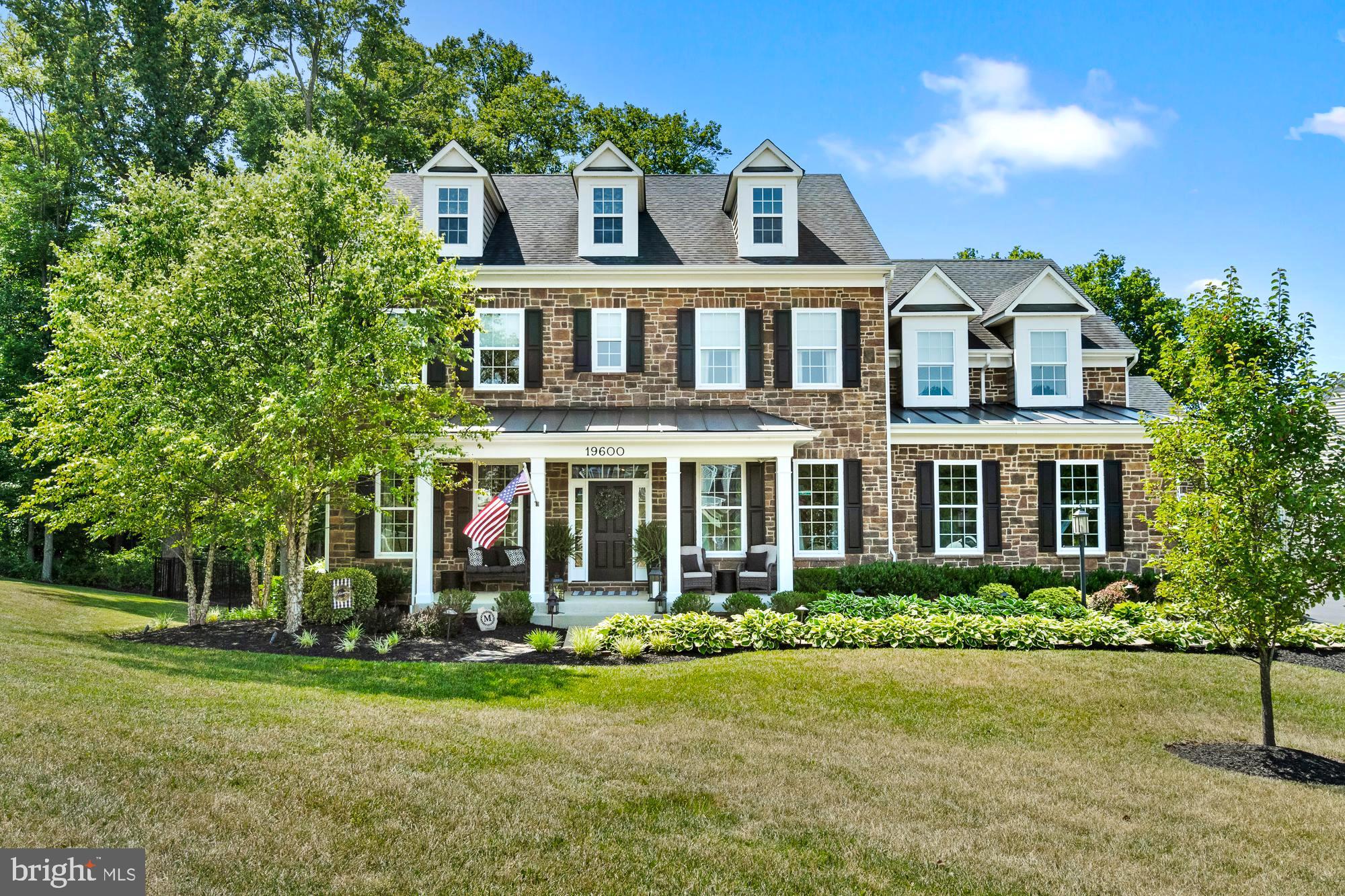 19600 Lewis Orchard Ln