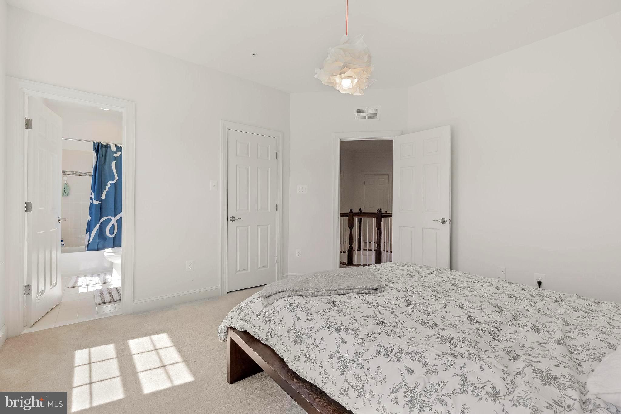 19407 Dry Seneca Ct