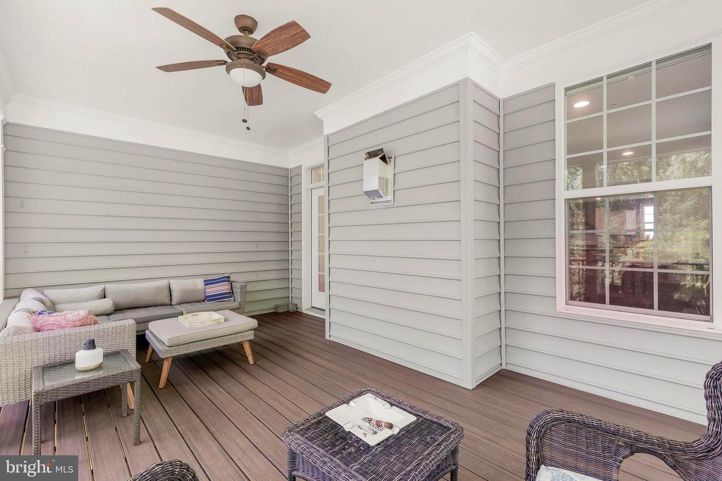 19407 Dry Seneca Ct