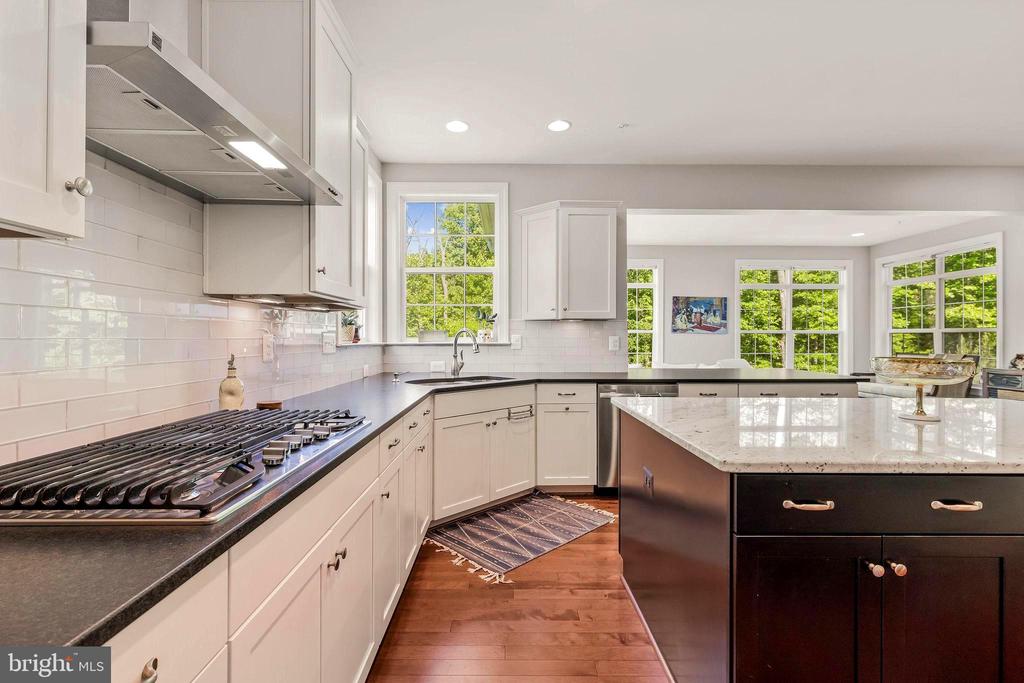 19407 Dry Seneca Ct