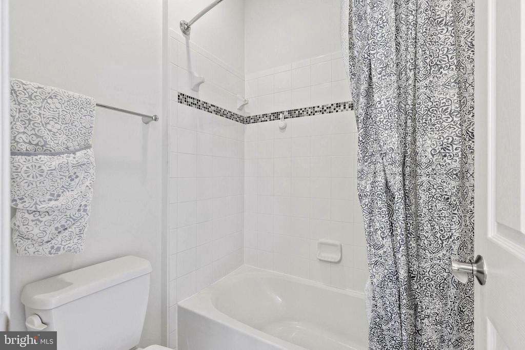 19407 Dry Seneca Ct