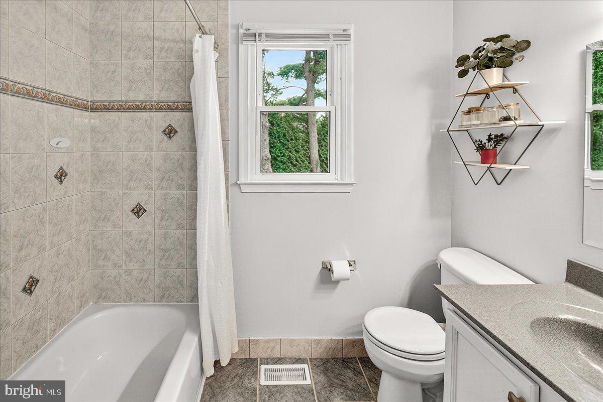 21800 GLENDALOUGH ROAD